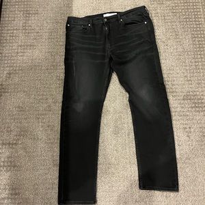 Mens black Levi Jeans. Size 38